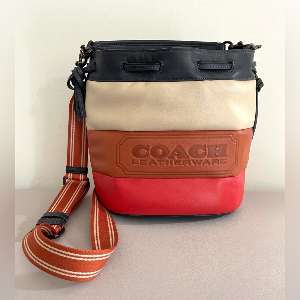 Authentic Coach leather bucket purse